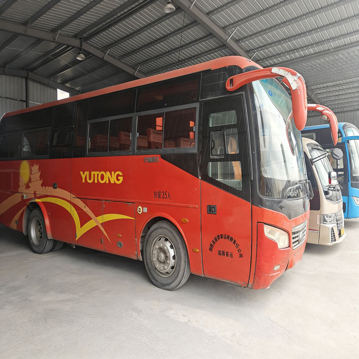 Basi la Mitumba la Yutong Viti 35