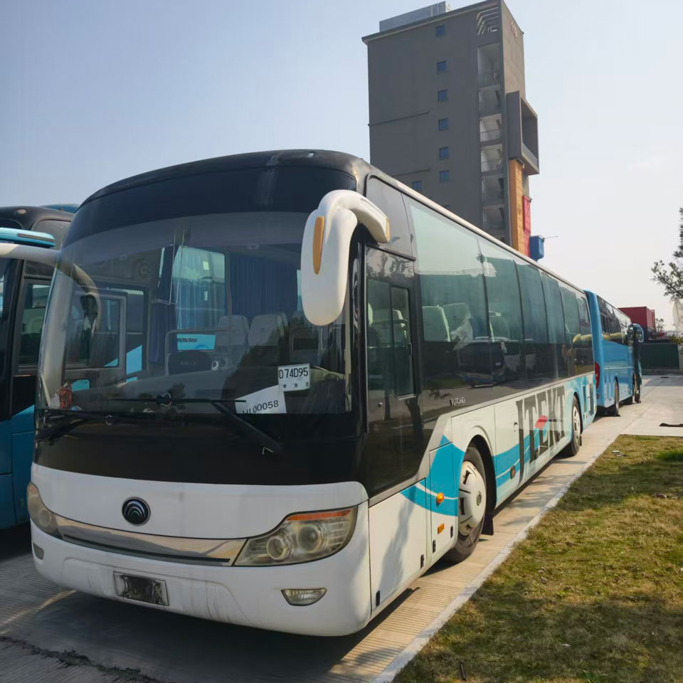 Basi la Dizeli Lililotumika 1 la Yutong Viti 65