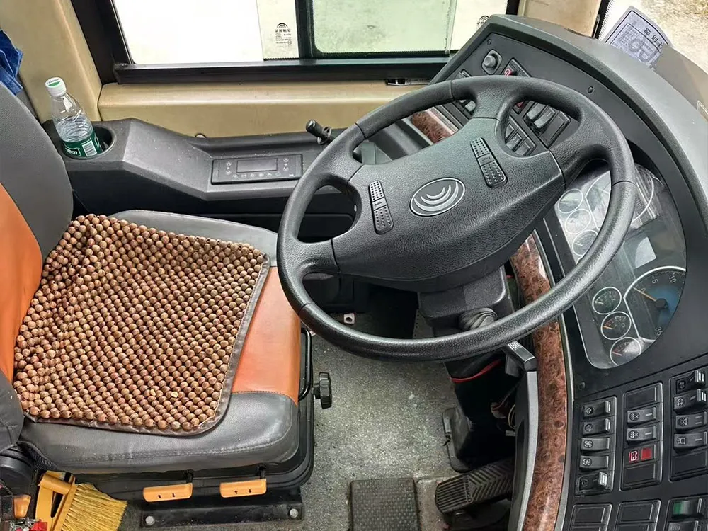 Viti 70 Vilivyotumika Basi la Dizeli